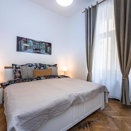 Tynska Ulicka Apartment Прага Экстерьер фото